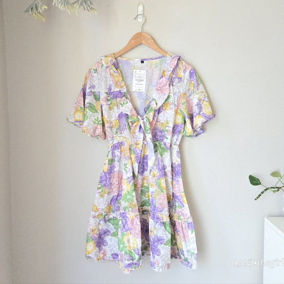 Floral Plunge Neck Tie Front Flutter Sleeve Ruffle Trim Dress - Picture 4 of 14